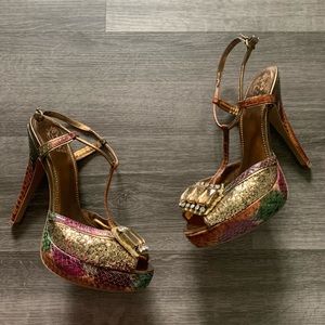 Brand new Vince Camuto heel sz 8.5